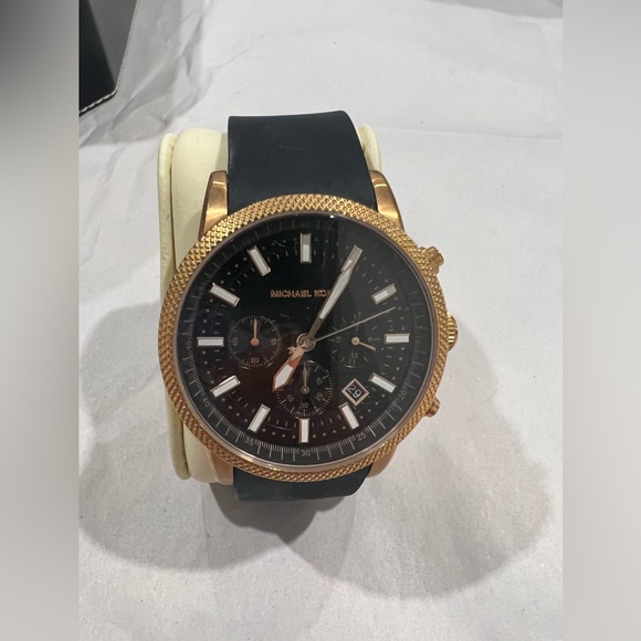 Michael Kors Watch - Picture 1 of 3